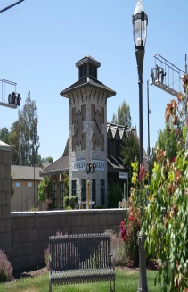 Watch California Life online
